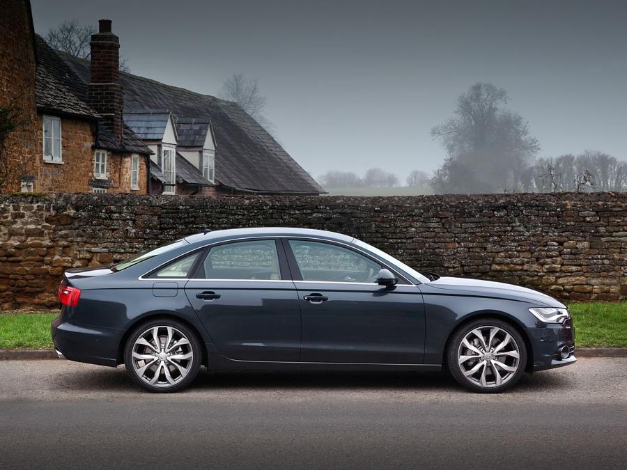  Audi A6 3.0 TDI Quattro Sedan (4G, C7) 2011 года  (UK) (фото 9 из 13)